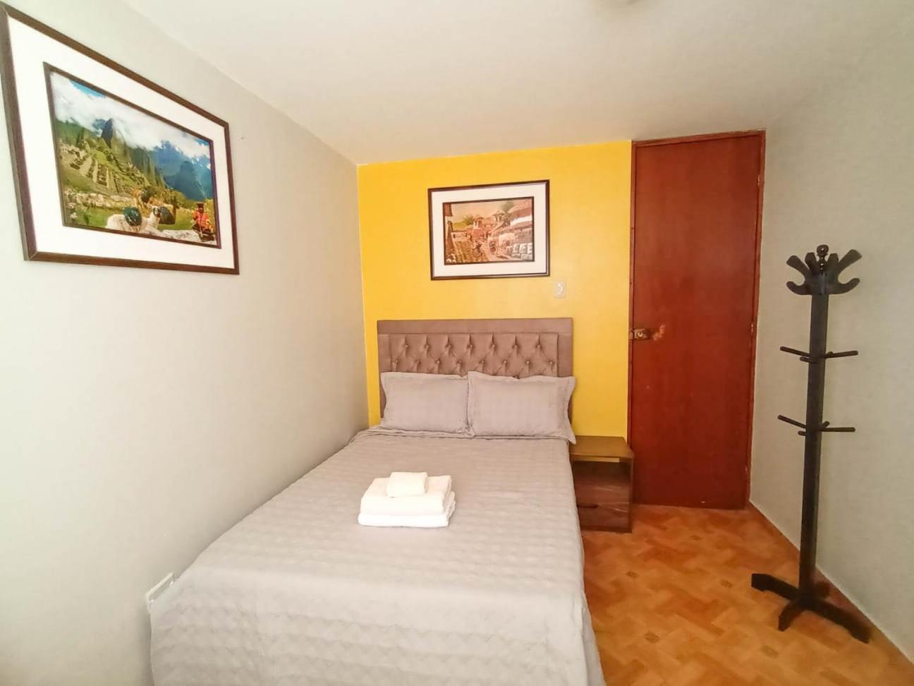 Right Across From The Airport - Free Shuttle - A Y J Familia Apartment Лима Екстериор снимка